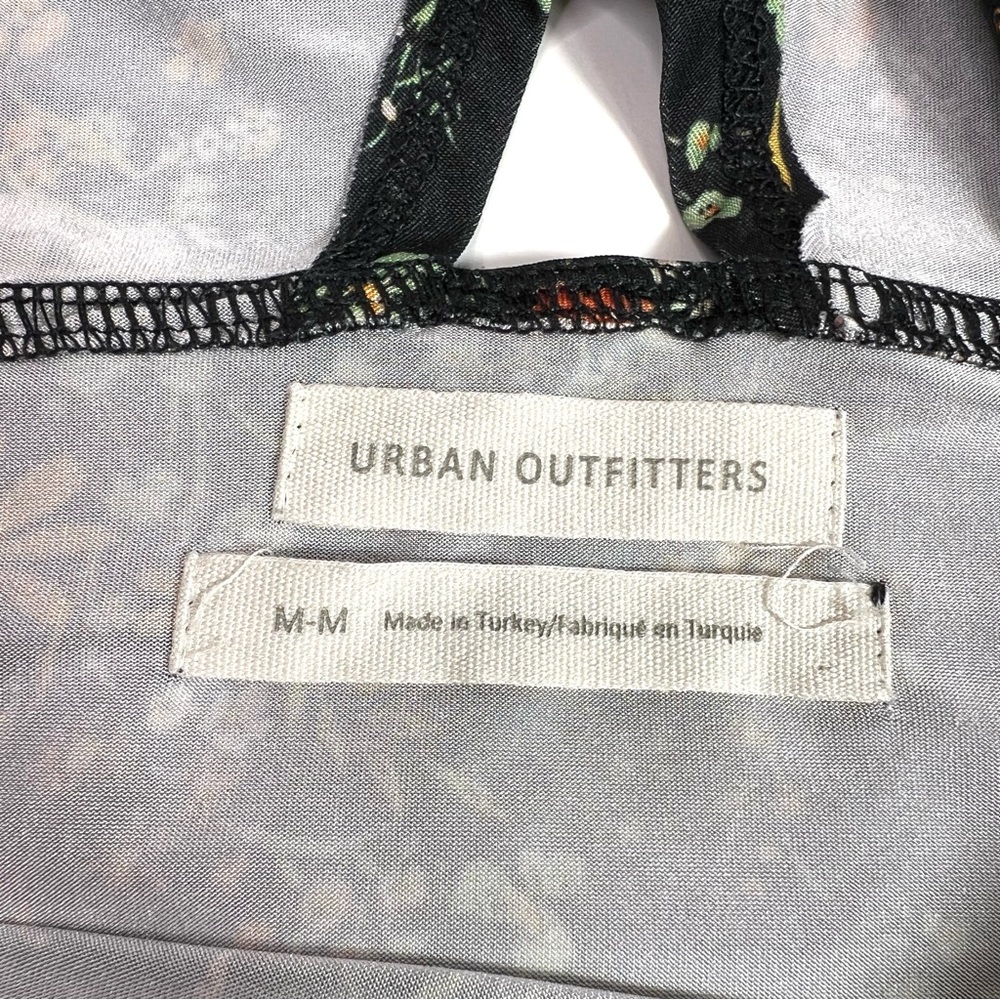 Urban Outfitters Phoenix Black Floral Halter Crop Top Size Medium - Picture 7 of 10